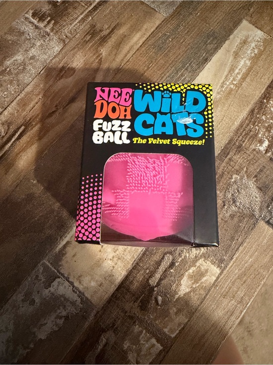 Schylling Other - RARE Pink Checkered Wild Cats Fuzz Ball - Pink Stress Toy